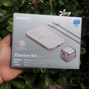 Momax Q.Mag X 5000mAh Magnetic Battery Pack with Charger Cable Set