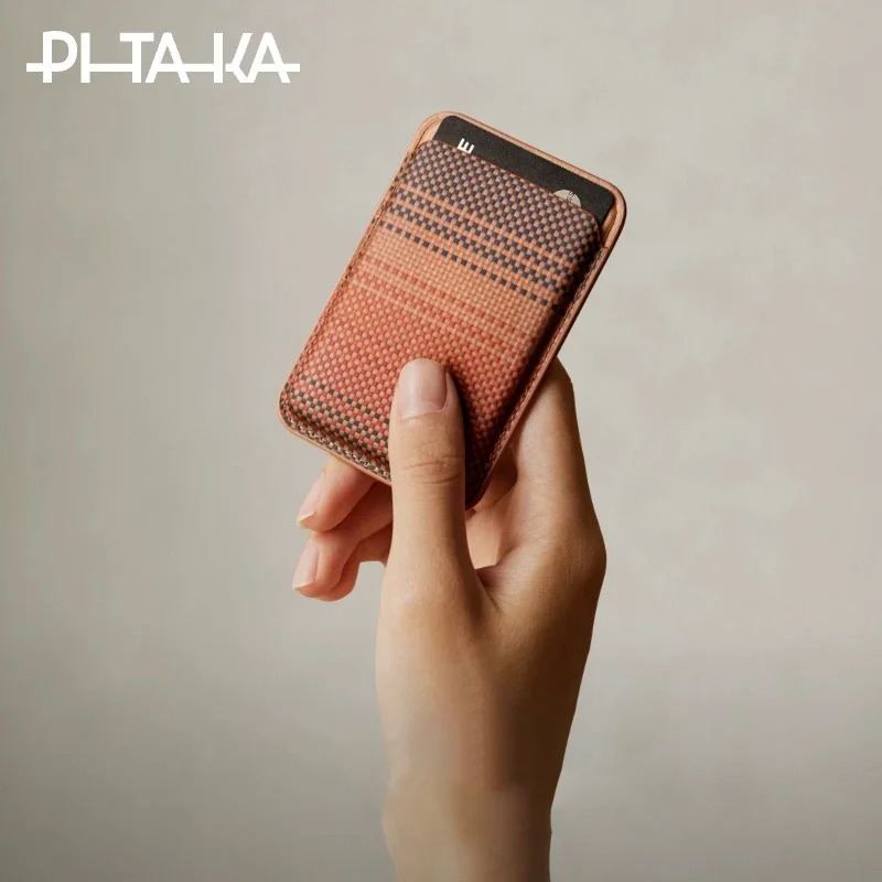 Pitaka Magnetic Woven Wallet